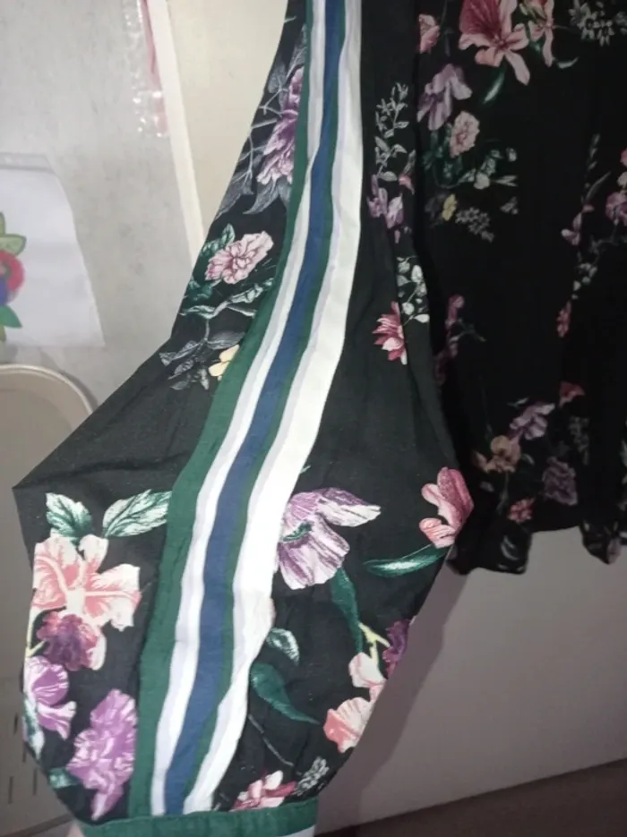 Chemise manche longue noir à fleurs - photo numéro 5