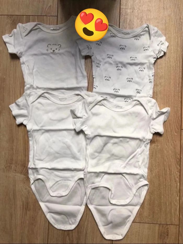Lot 4 bodies MC 9mois Primark - photo numéro 2