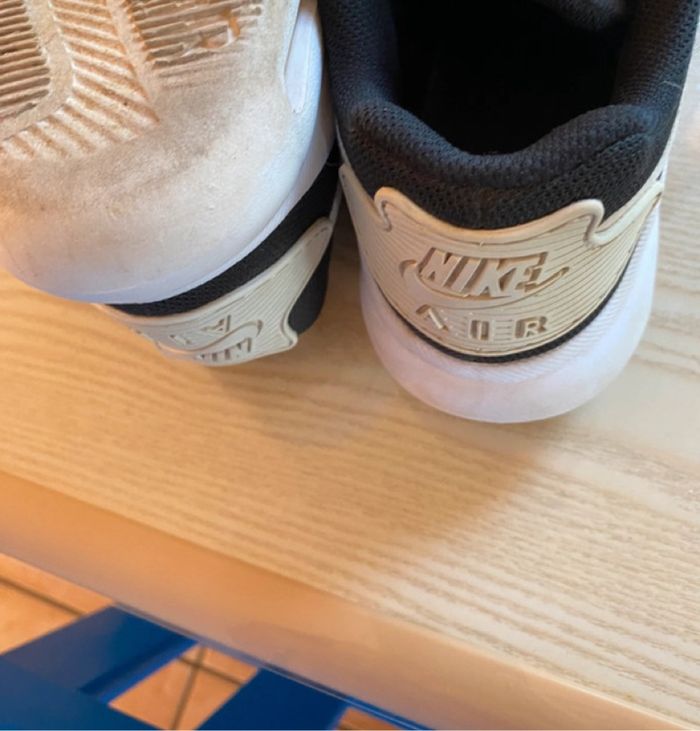 Baskets Nike garçon taille 36 - photo numéro 2