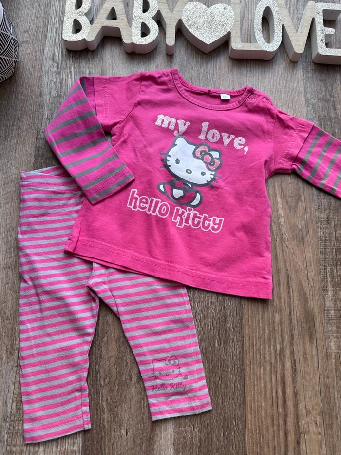 - Ensemble Hello kitty - 6 mois - Très bon état