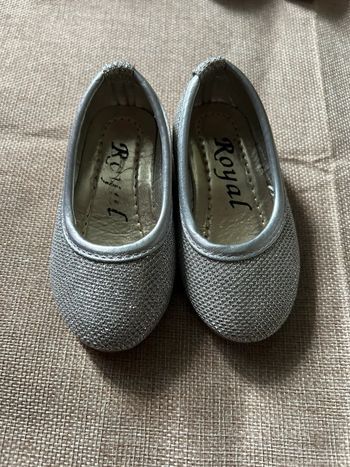 Paire de chaussures pointure 20