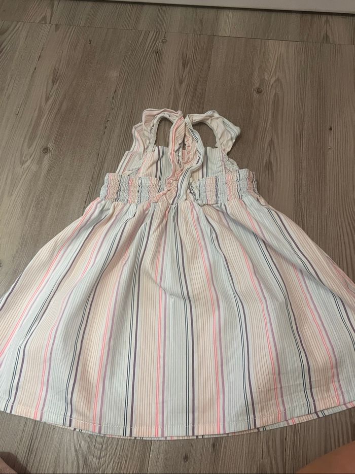 Robe courte - photo numéro 3