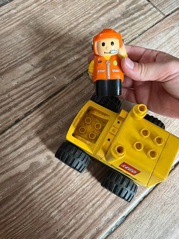 Camion + figurine lego