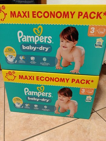 272  couches  pampers baby dry taille 3