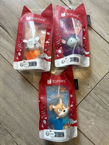 Neuf trio lalalinos tonies