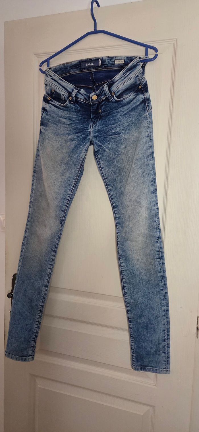 Jean Salsa “Shape Up” – effet galbant, coupe slim, délavé bleu clair – excellent état ! - photo numéro 10
