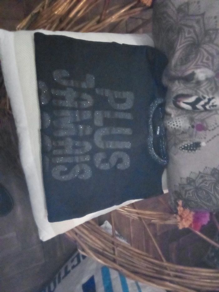 Pull noir a paillettes fille