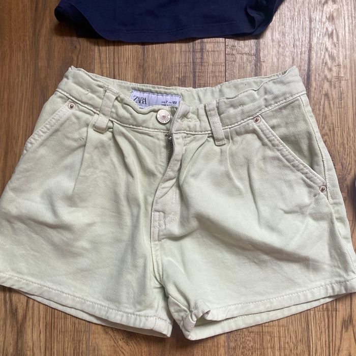 Lot de vêtements fille 7 ans - photo numéro 2