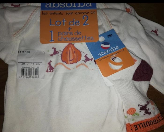 Lot de 2 bodies + 1 paire de chaussettes Halloween - photo numéro 2
