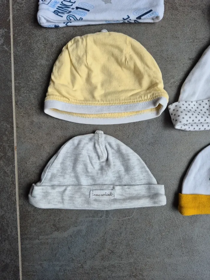 Lot bonnets naissance bébé - photo numéro 3