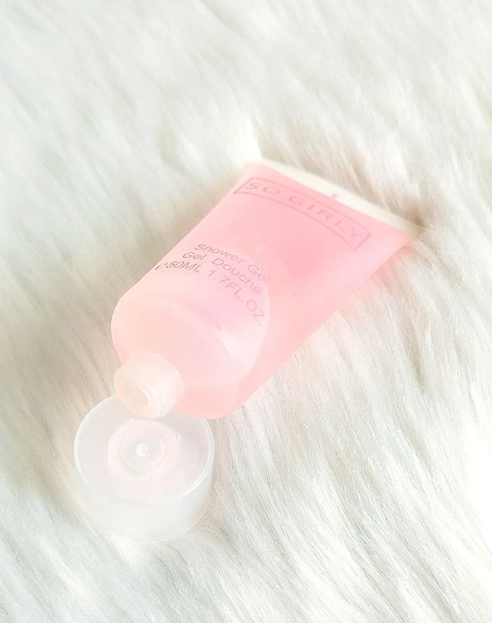 Gel douche so girly neuf 🖤 - photo numéro 3