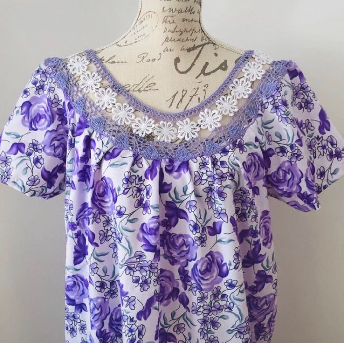 Djellaba violette et blanche - photo numéro 3