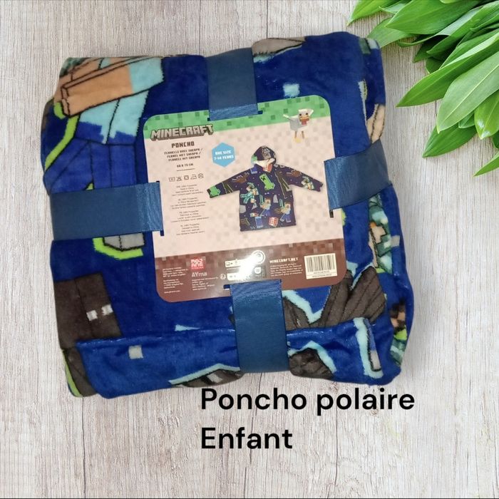 7/14  ans Poncho polaire Minecraft