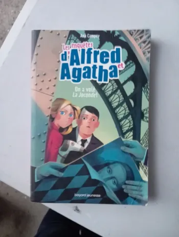 Livre Les enquêtes d'Alfred et Agatha 