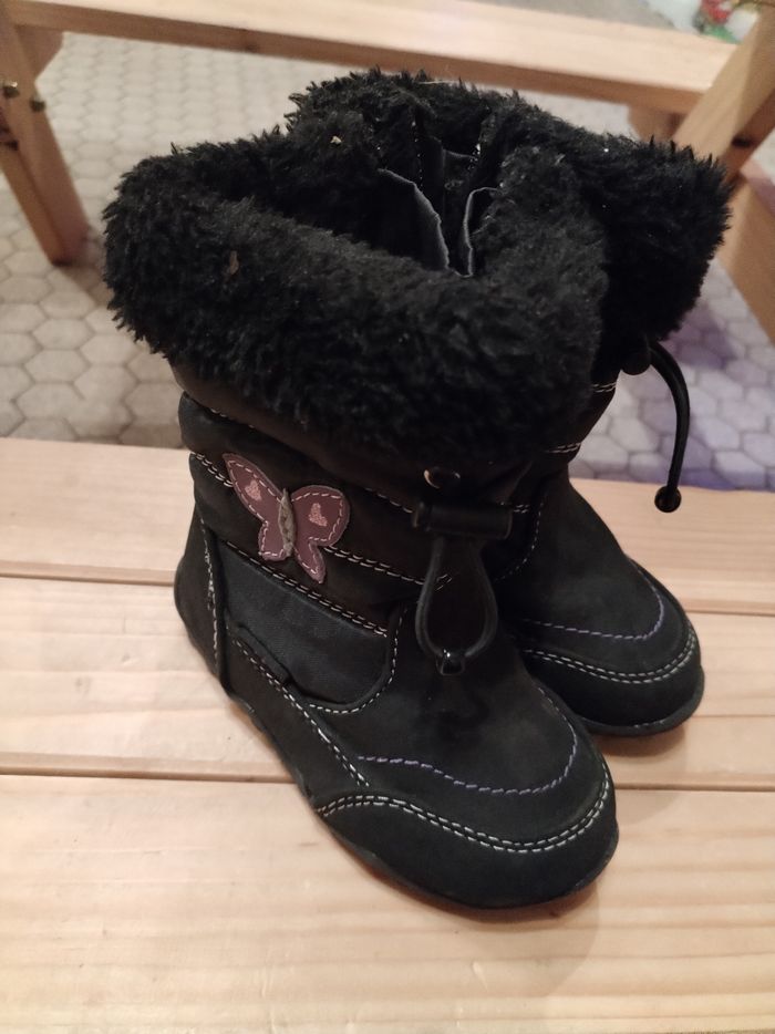 Bottes taille 22 - photo numéro 3