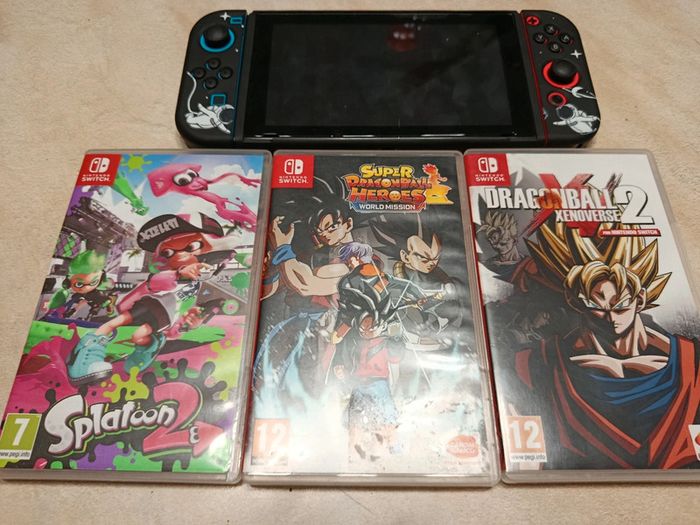 Nintendo Switch avec 3 jeux - photo numéro 2