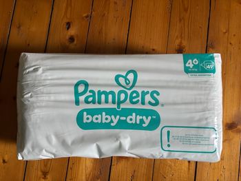 Couches Pampers baby dry