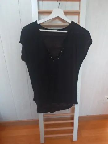 T-shirt lacet