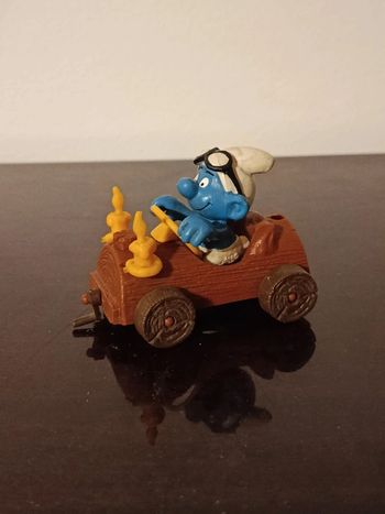 Schtroumpf vintage voiture tronc d'arbre
