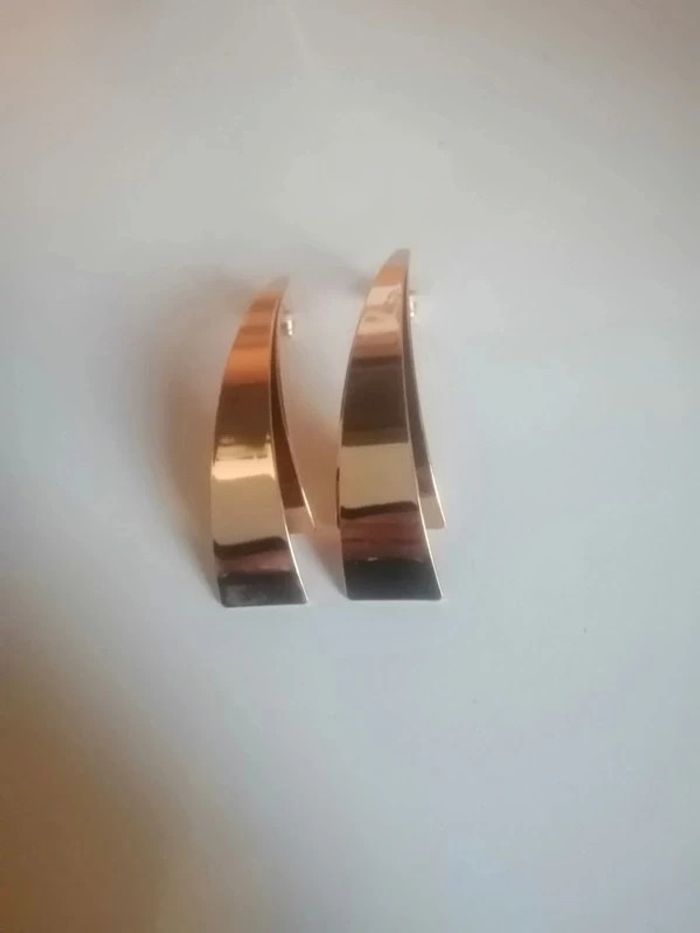 🌸 Demi Créoles allongées dorées "les bijoux de Mathilde" 🌸