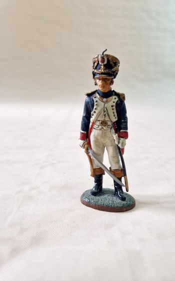 Figurine en plomb,  peinte à la main  , Del prado  , off tirailleur ,chasseur jeune garde ,1810