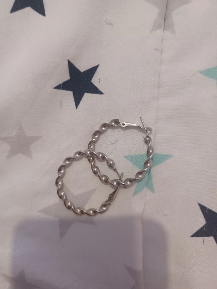 Lot de 2 boucles d'oreilles créoles - photo numéro 2