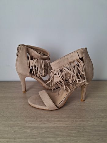 Talons à franges 38