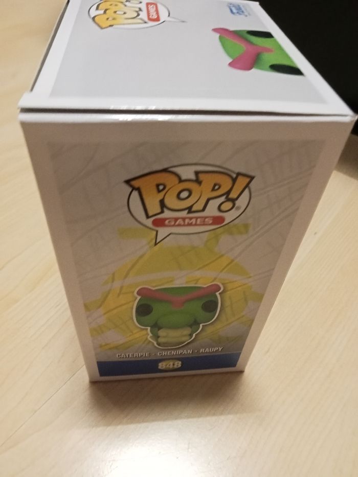Figurine Pokémon Chenipan Pop Funko - photo numéro 6