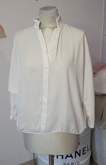 Blouse LE TEMPS DES CERISES XS – Fluide & Élégante – Blanc & Détails Argentés – Très Bon État