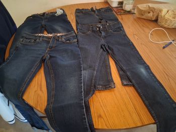 Lot de 4 jeans garçon en taille 10 ans