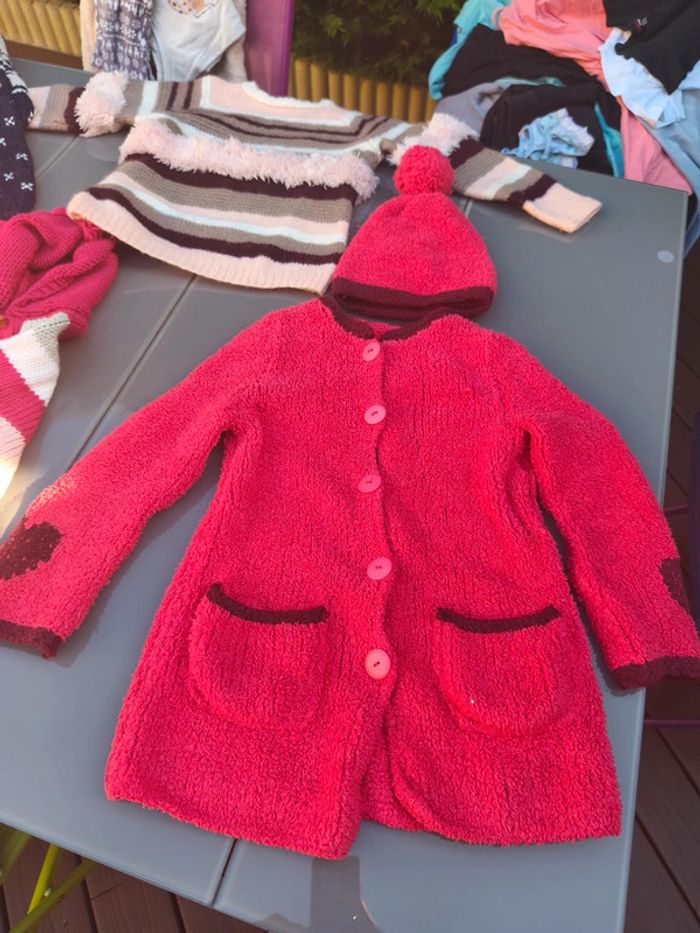 Lot gilets et pull - photo numéro 2