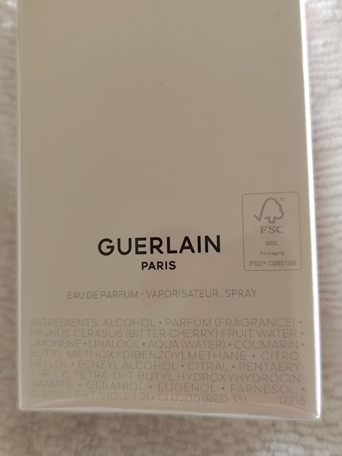 La petite robe noire Guerlain - photo numéro 4