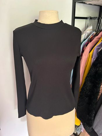 Pull manches longues près du corps noir Zara manches en similicuir