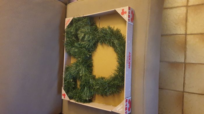 couronne Mickey et 12 boules assorties Disney neufs - photo numéro 5