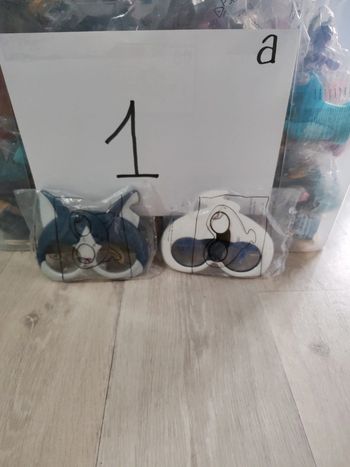 Figurine McDonald's yo-kai watch.