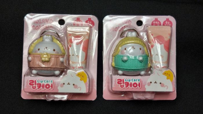 Baume à Lèvre & Figurine Molang – Ultra Rare, New with Tag, K-Beauty Collectible South Korea