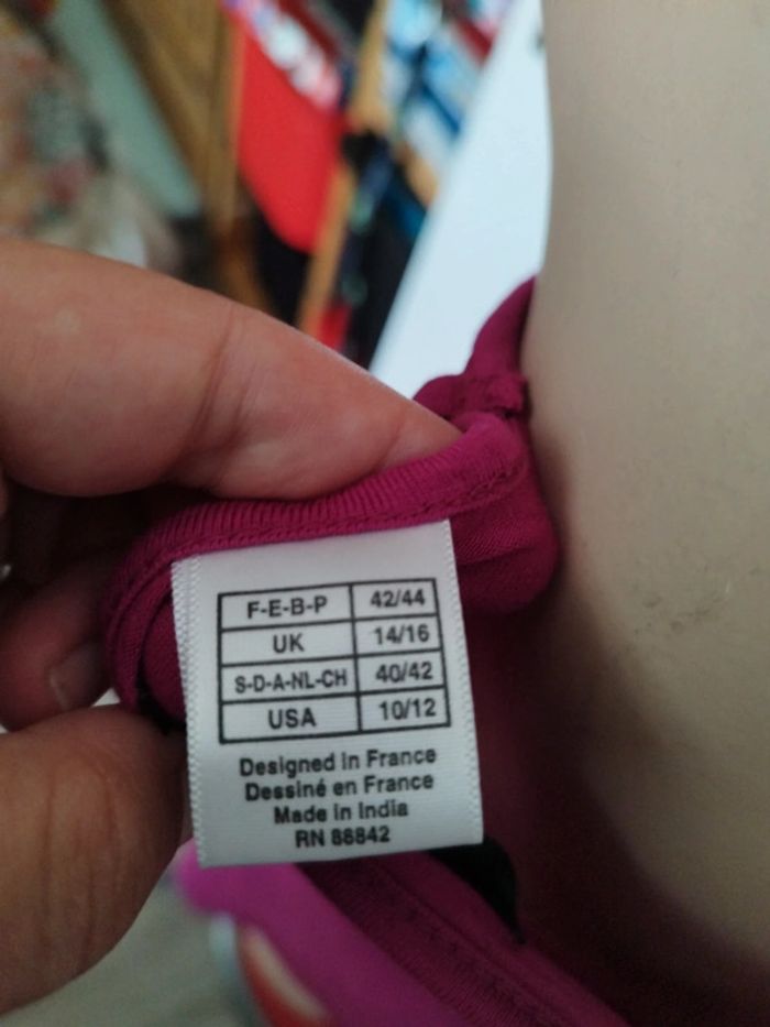 Débardeur rose a paillettes taille 42/44 - photo numéro 4