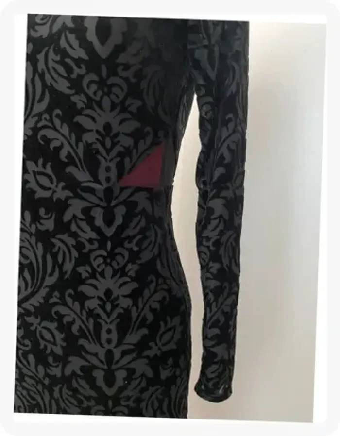 Robe fourreau noire velours et voile Warehouse - photo numéro 2