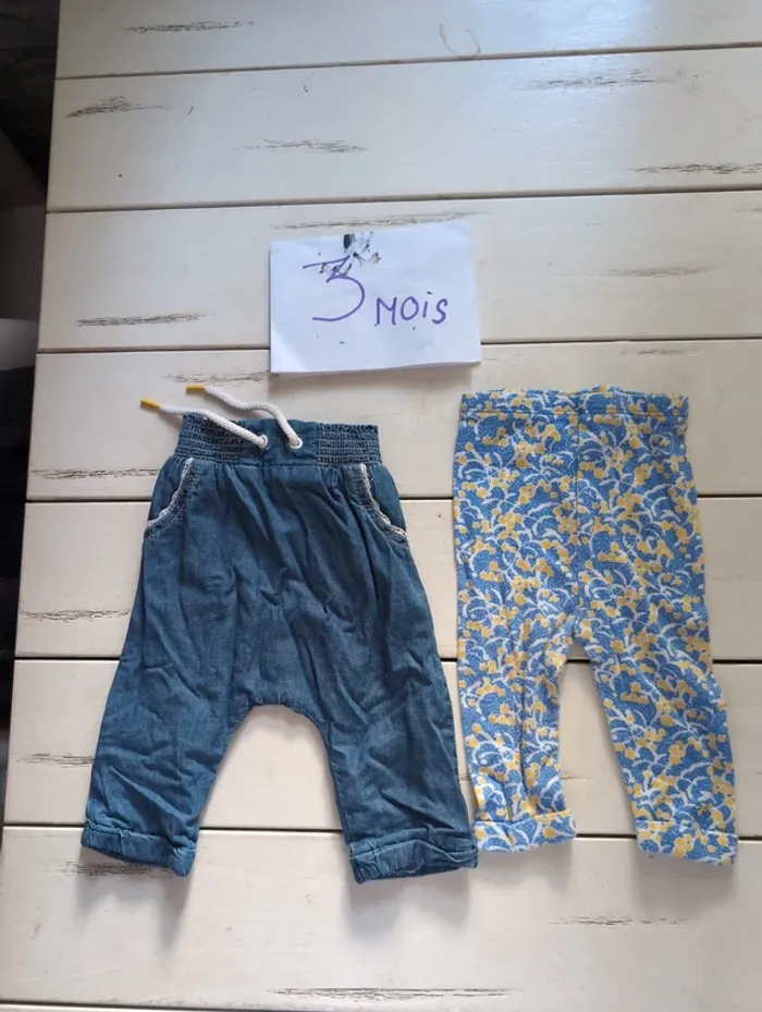 Lot 2 pantalons bébé fille 3 mois