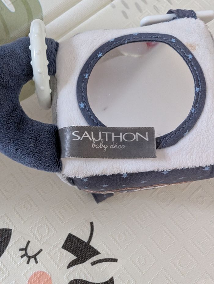 Lot SAUTHON MERLIN – Mobile musical, tapis d’éveil, tour de lit et accessoires bébé - photo numéro 9