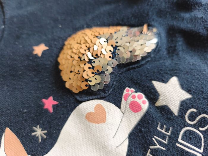 Pull sweat 4 ans licorne nuage sequins dorés relief détail noeud fille manches longues Kiabi - photo numéro 4