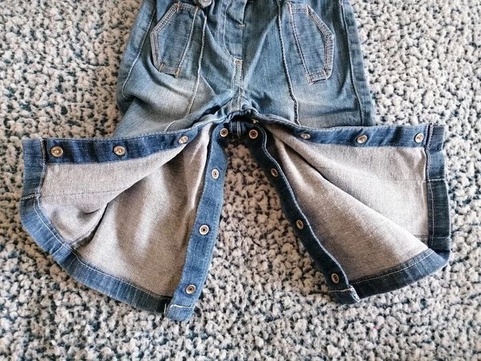 Jeans fille taille 6 mois - photo numéro 3