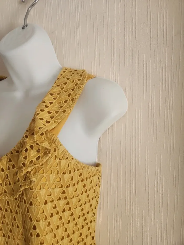 Haut à volants et broderie doublé jaune le temps des cerises S - photo numéro 4
