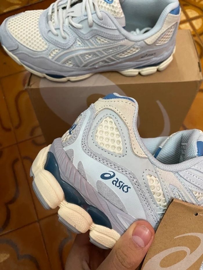 Asics GEL NYC Taille 44 - photo numéro 3