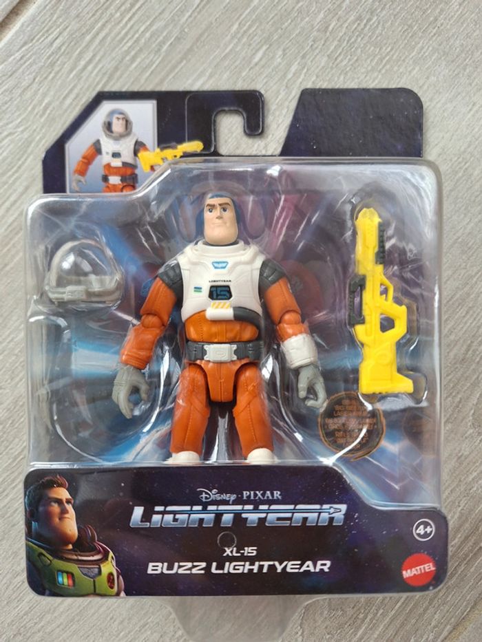 Buzz l eclair light year