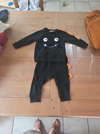 Ensemble jogging 12 mois