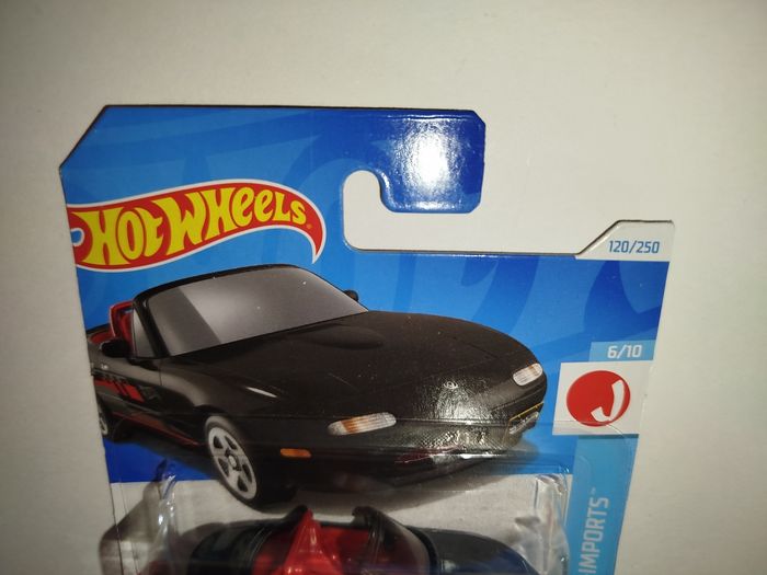 Hot Wheels '91 Mazda MX-5 Miata 2024 - photo numéro 8