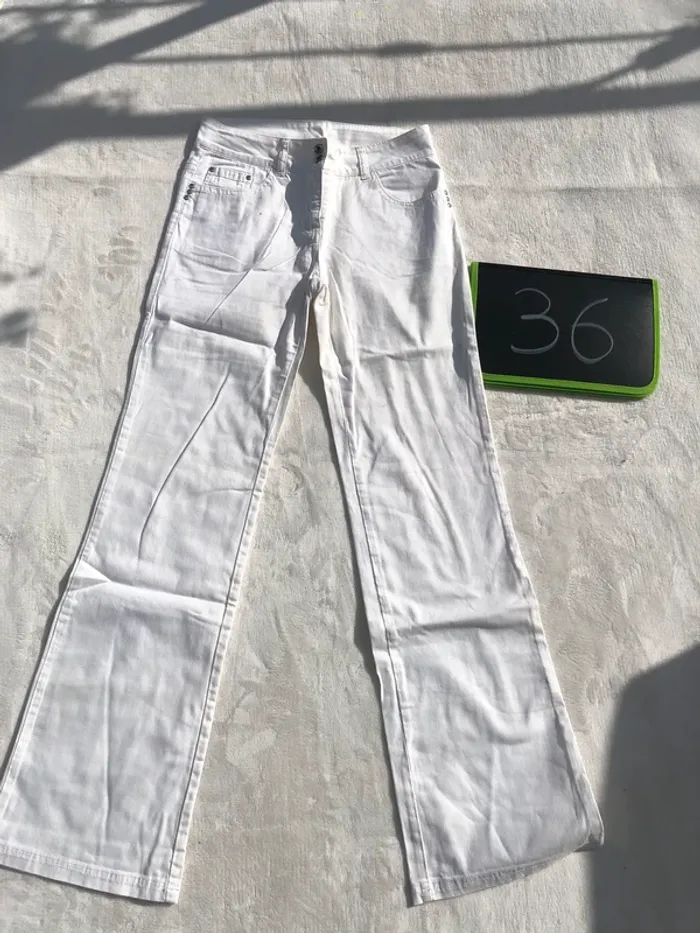 Très beau pantalon jeans t 36