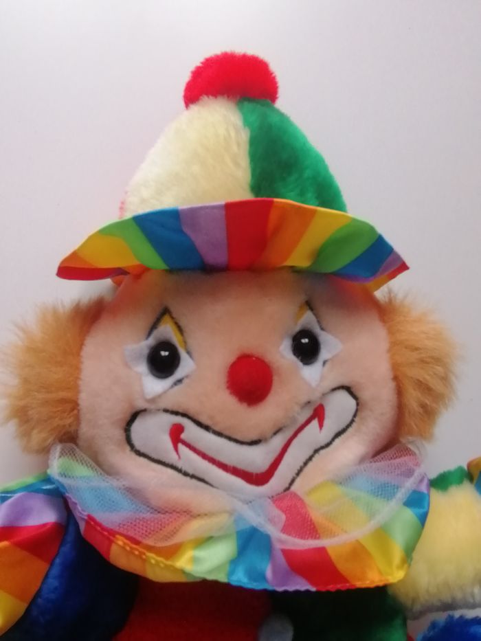 clown en peluche - photo numéro 2
