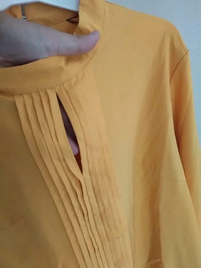 Blouse jaune - photo numéro 2